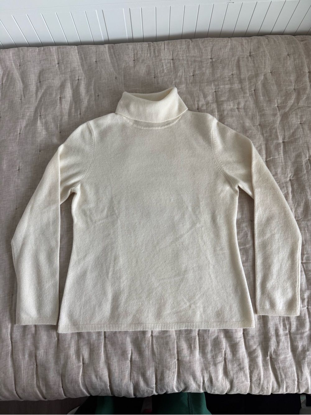 Charter Club Women's Cashmere Turtleneck Sweater Size M Quiet Luxury Old Money